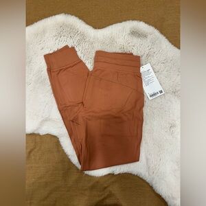 NWT Lululemon Ready to Rulu HR Jogger - US 4